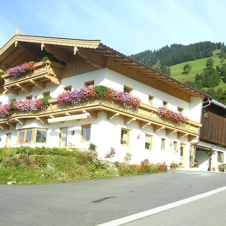 Bauernhof Hundbichl Villa Бриксен-им-Тале Екстериор снимка
