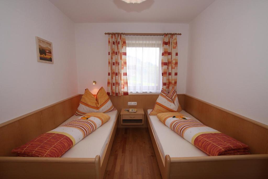 Bauernhof Hundbichl Villa Бриксен-им-Тале Стая снимка
