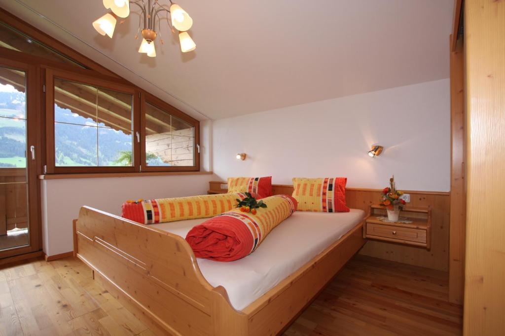 Bauernhof Hundbichl Villa Бриксен-им-Тале Стая снимка